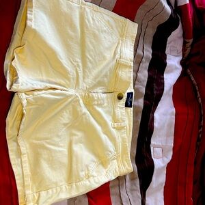 American Eagle Midi shorts